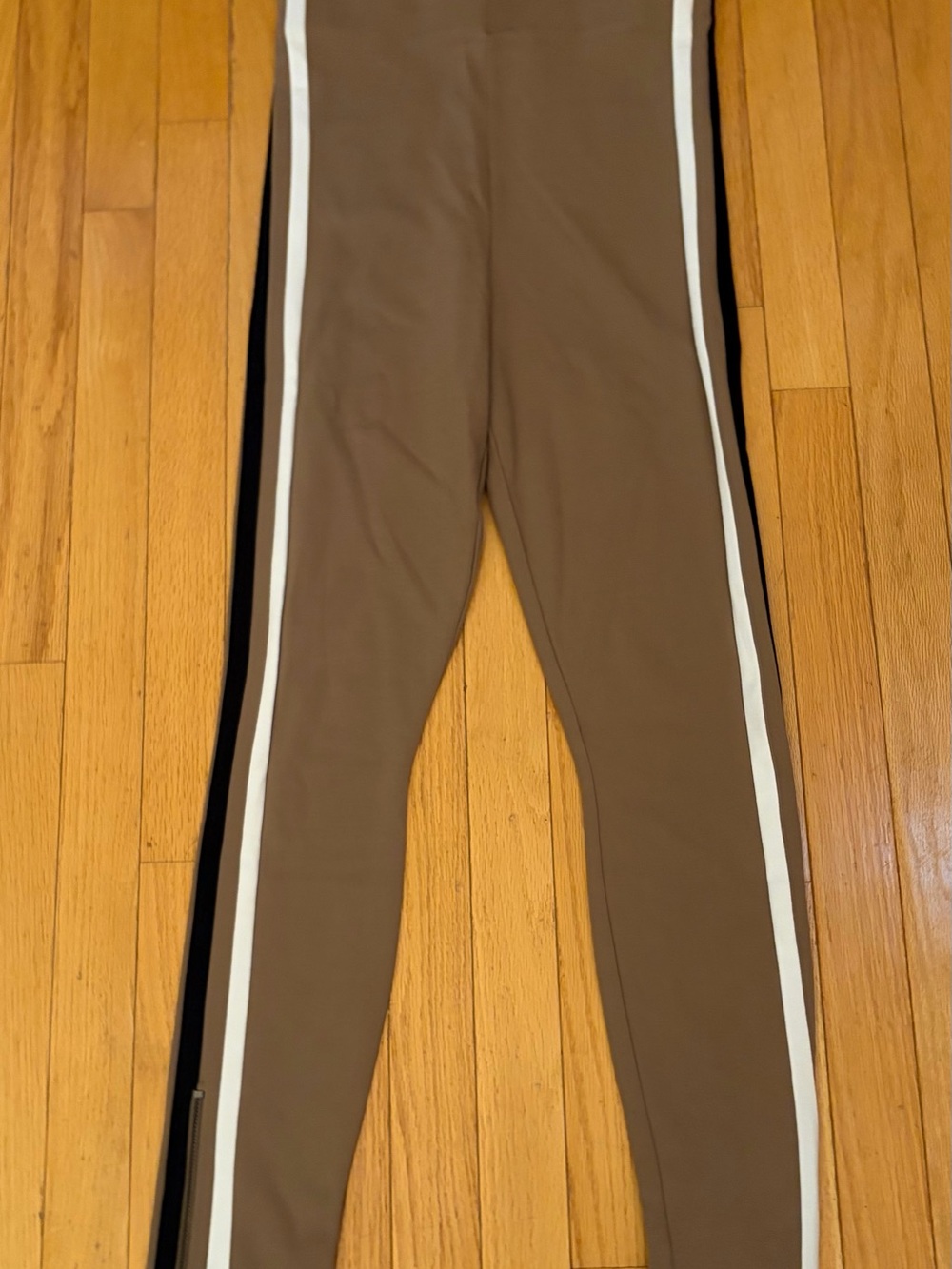 Hale Bob Brown Leggings with White black Side Stripes